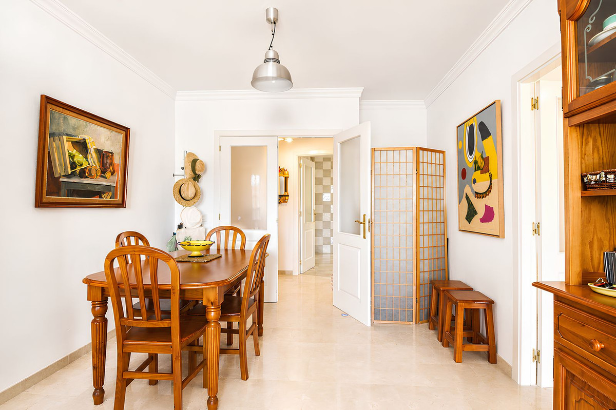 2 Bed Apartment for sale in Fuengirola Costa Del Sol, Málaga, Spain