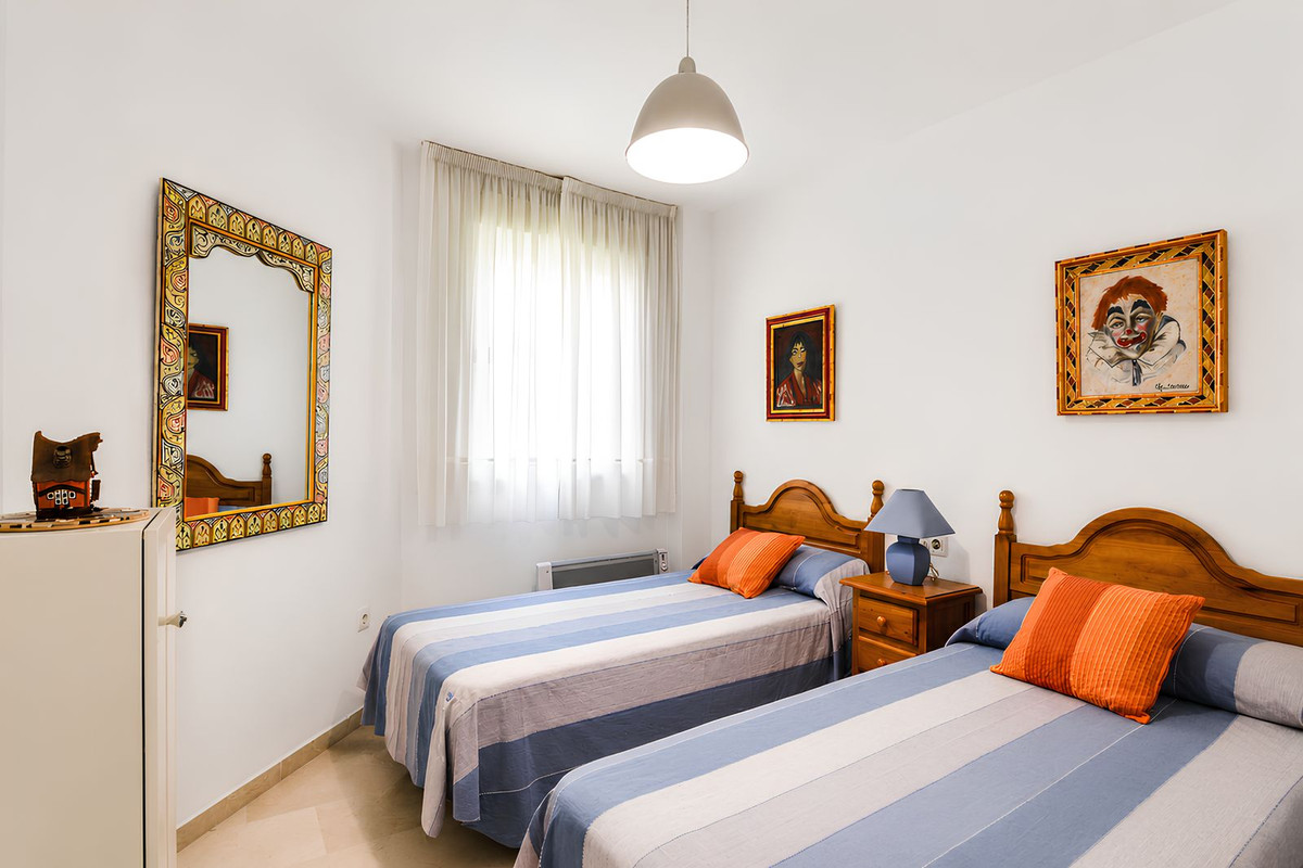 2 Bed Apartment for sale in Fuengirola Costa Del Sol, Málaga, Spain