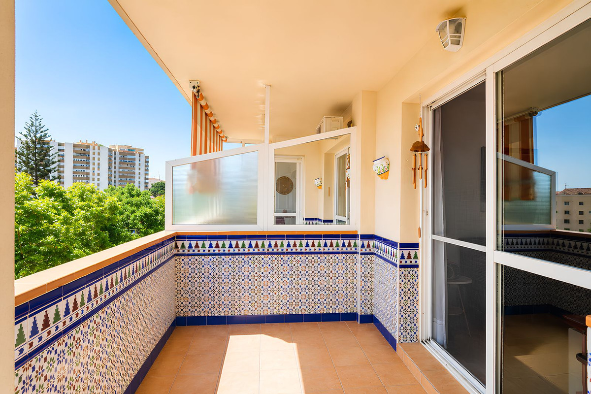 2 Bed Apartment for sale in Fuengirola Costa Del Sol, Málaga, Spain
