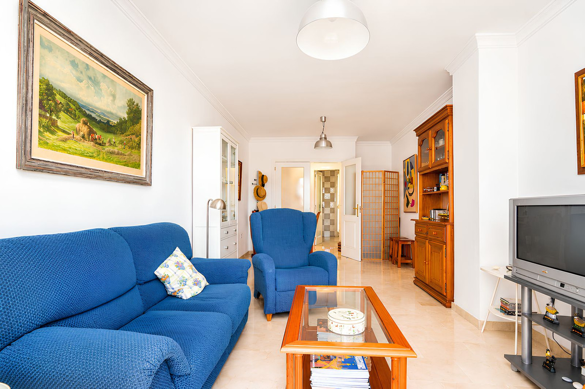 2 Bed Apartment for sale in Fuengirola Costa Del Sol, Málaga, Spain