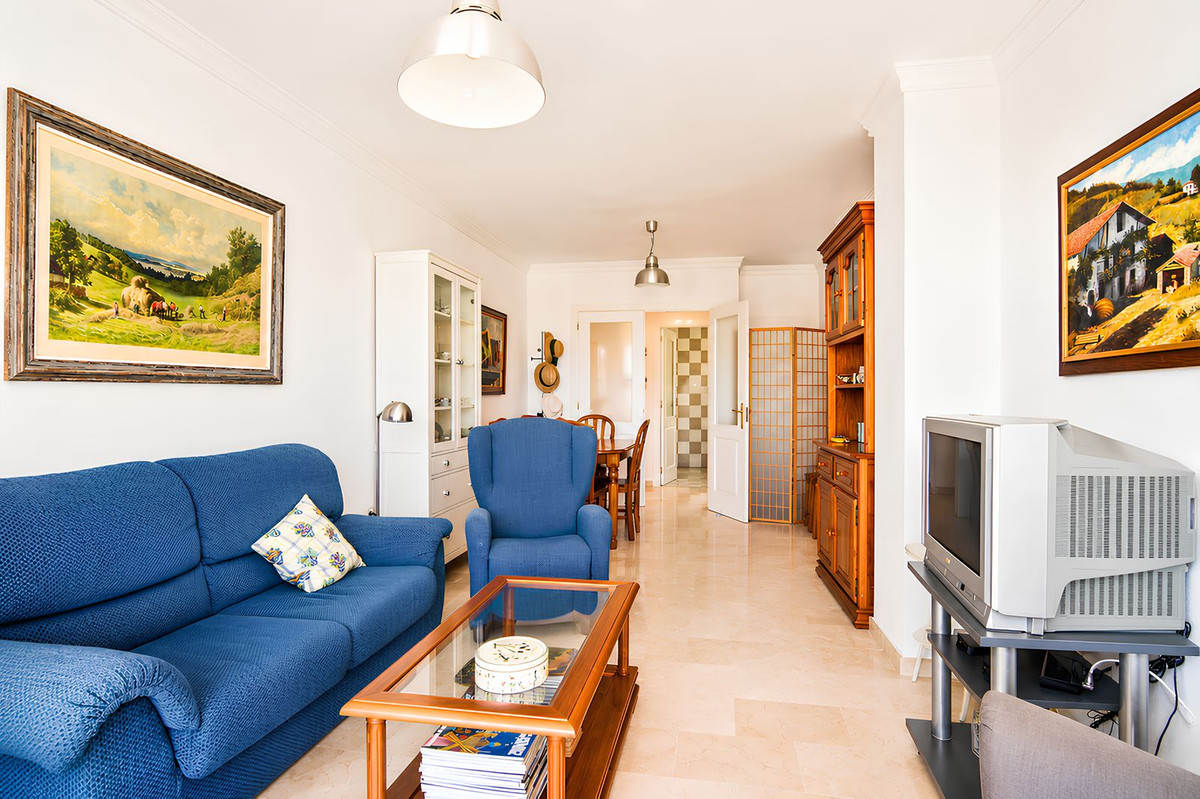 2 Bed Apartment for sale in Fuengirola Costa Del Sol, Málaga, Spain