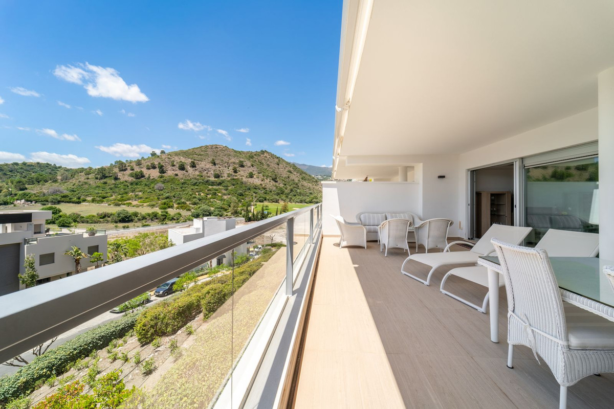 2 Bed Apartment for sale in Los Arqueros Costa Del Sol, Málaga, Spain