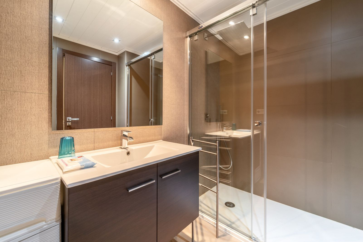 2 Bed Apartment for sale in Los Arqueros Costa Del Sol, Málaga, Spain