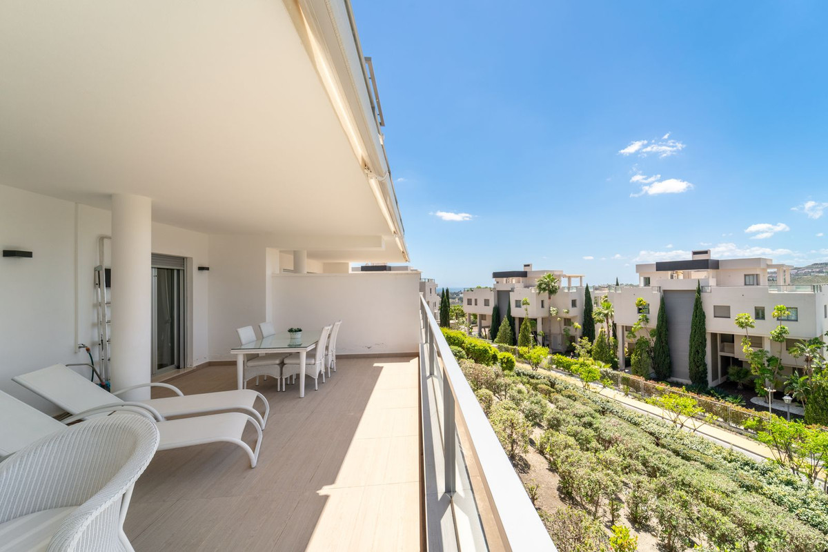 2 Bed Apartment for sale in Los Arqueros Costa Del Sol, Málaga, Spain