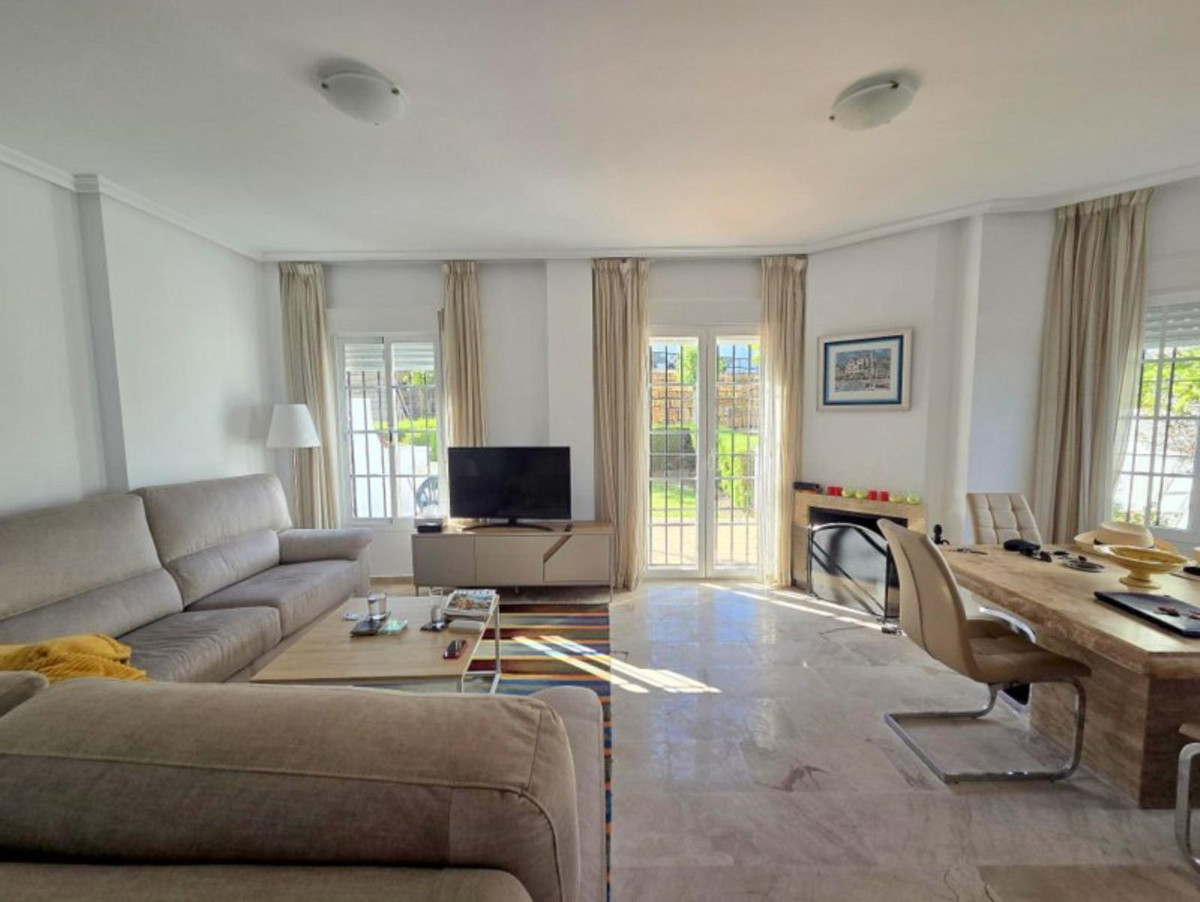 3 Bed Townhouse for sale in Casares Costa Del Sol, Málaga, Spain