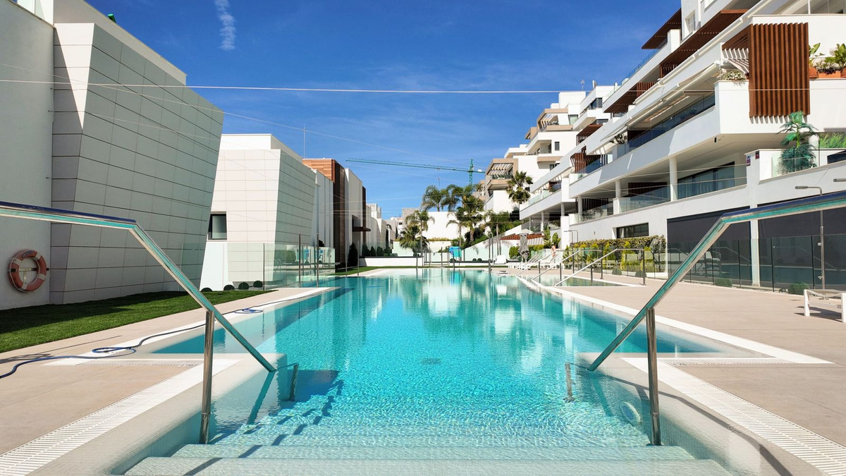 2 Bed Apartment for sale in Estepona Costa Del Sol, Málaga, Spain