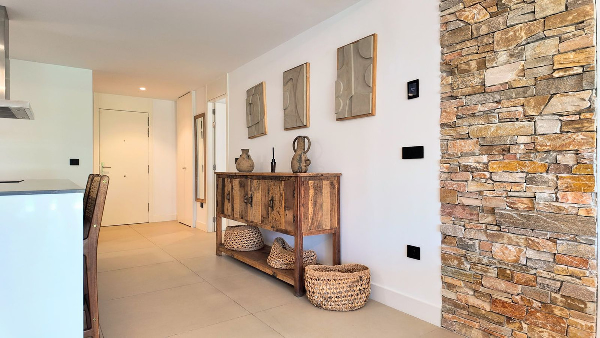 2 Bed Apartment for sale in Estepona Costa Del Sol, Málaga, Spain