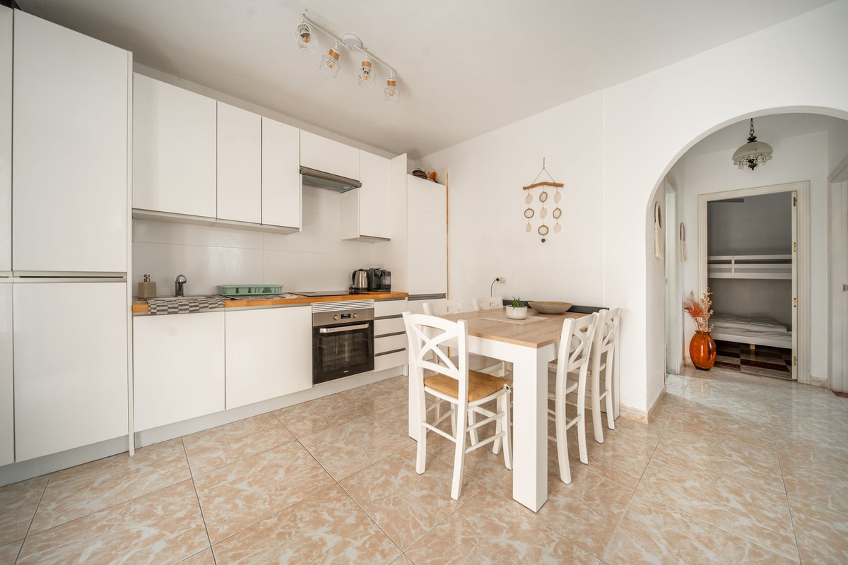 9 Bed Townhouse for sale in El Coto Costa Del Sol, Málaga, Spain
