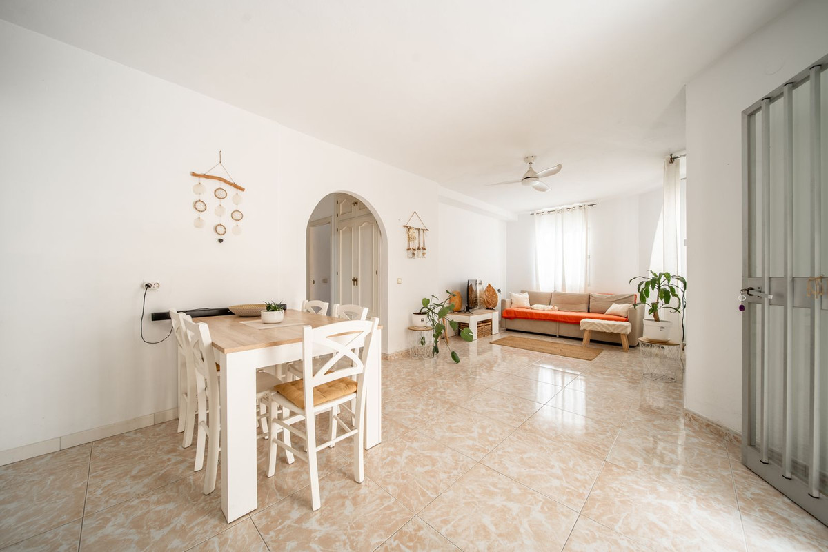 9 Bed Townhouse for sale in El Coto Costa Del Sol, Málaga, Spain
