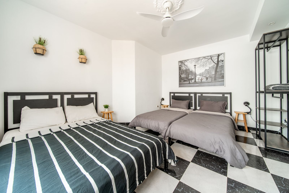 9 Bed Townhouse for sale in El Coto Costa Del Sol, Málaga, Spain