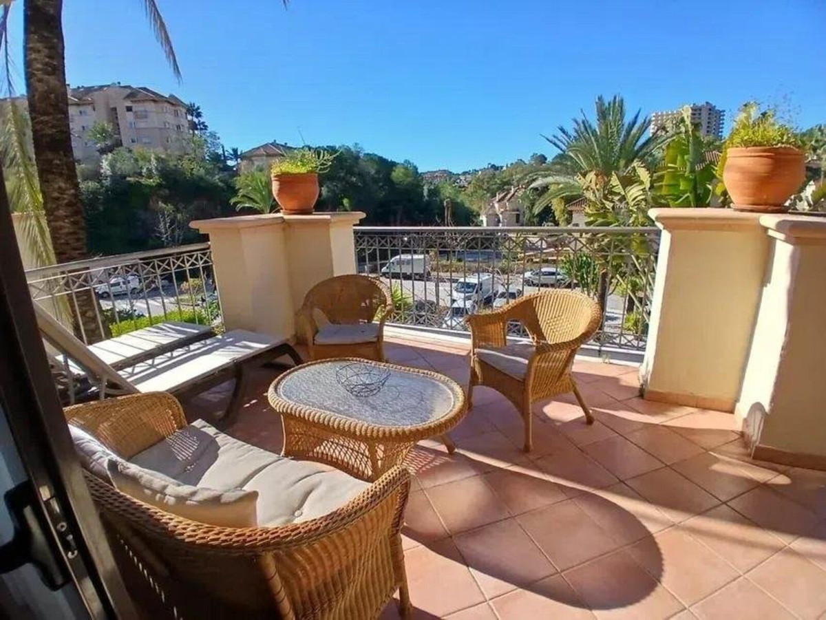 Se vende Apartamento Planta Media de 2 dormitorios en Costa Del Sol, Málaga, España