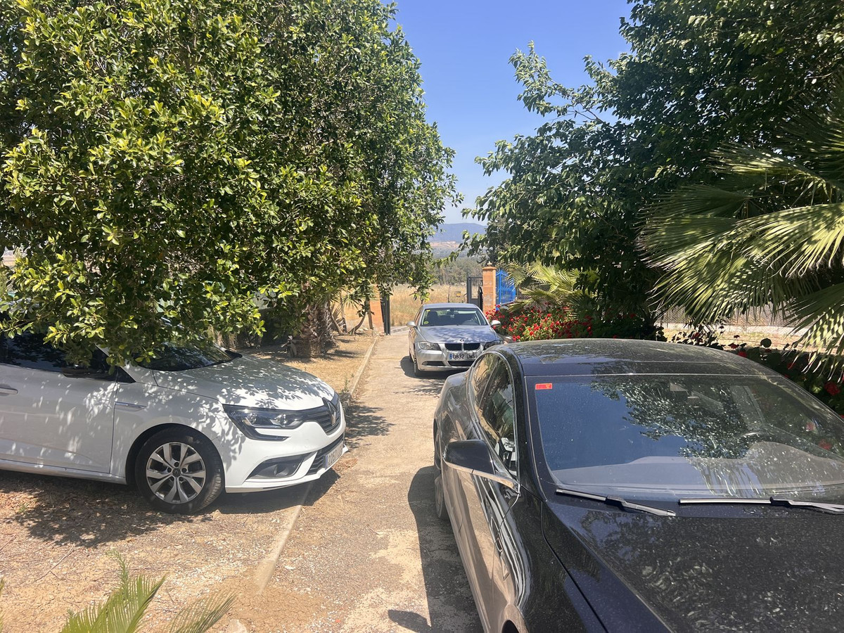 Se vende Finca - Cortijo de 2 dormitorios en Costa Del Sol, Málaga, España