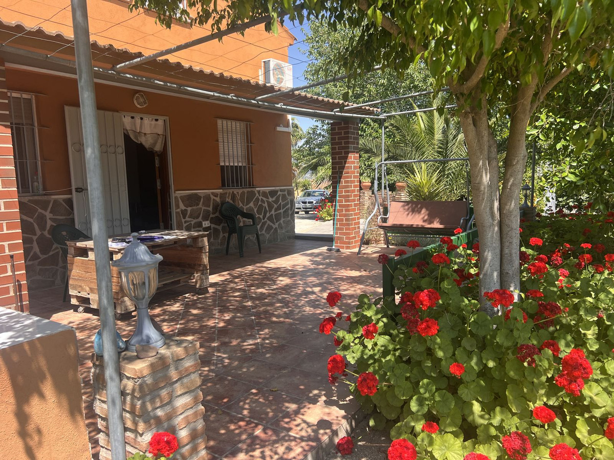 Se vende Finca - Cortijo de 2 dormitorios en Costa Del Sol, Málaga, España