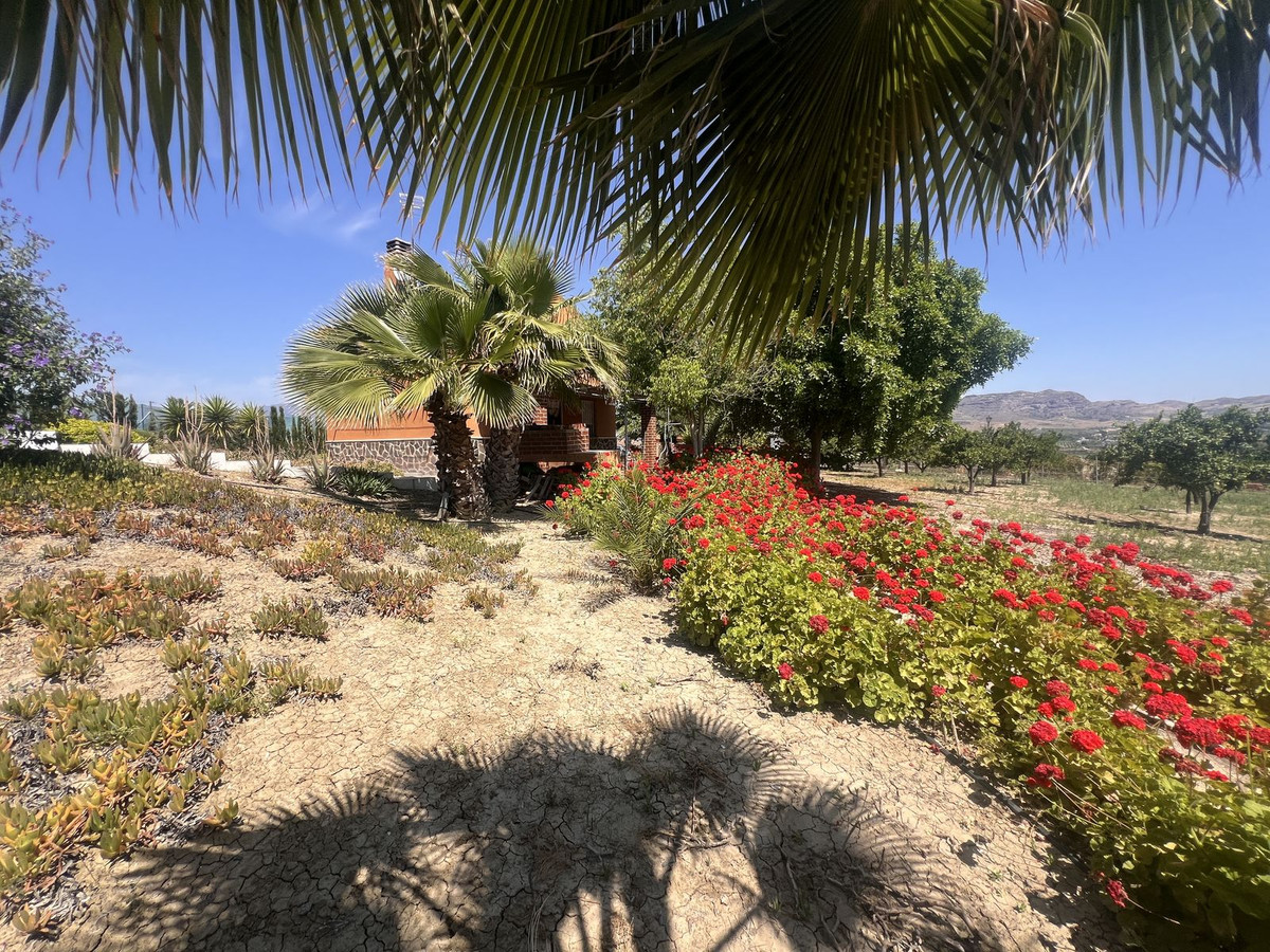 Se vende Finca - Cortijo de 2 dormitorios en Costa Del Sol, Málaga, España