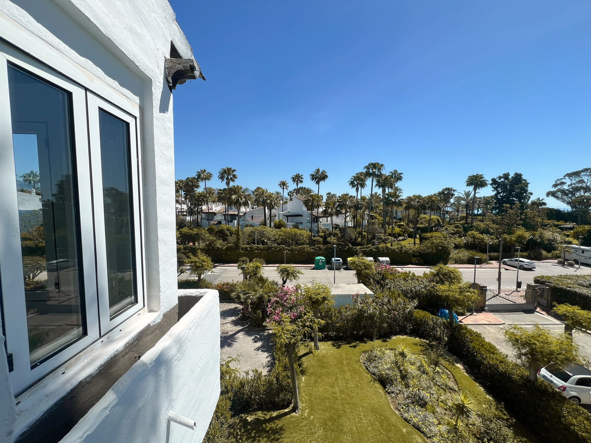 4 Bed Apartment for sale in Costalita Costa Del Sol, Málaga, Spain