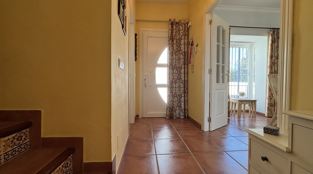 3 Bed Townhouse for sale in Nueva Andalucía Costa Del Sol, Málaga, Spain