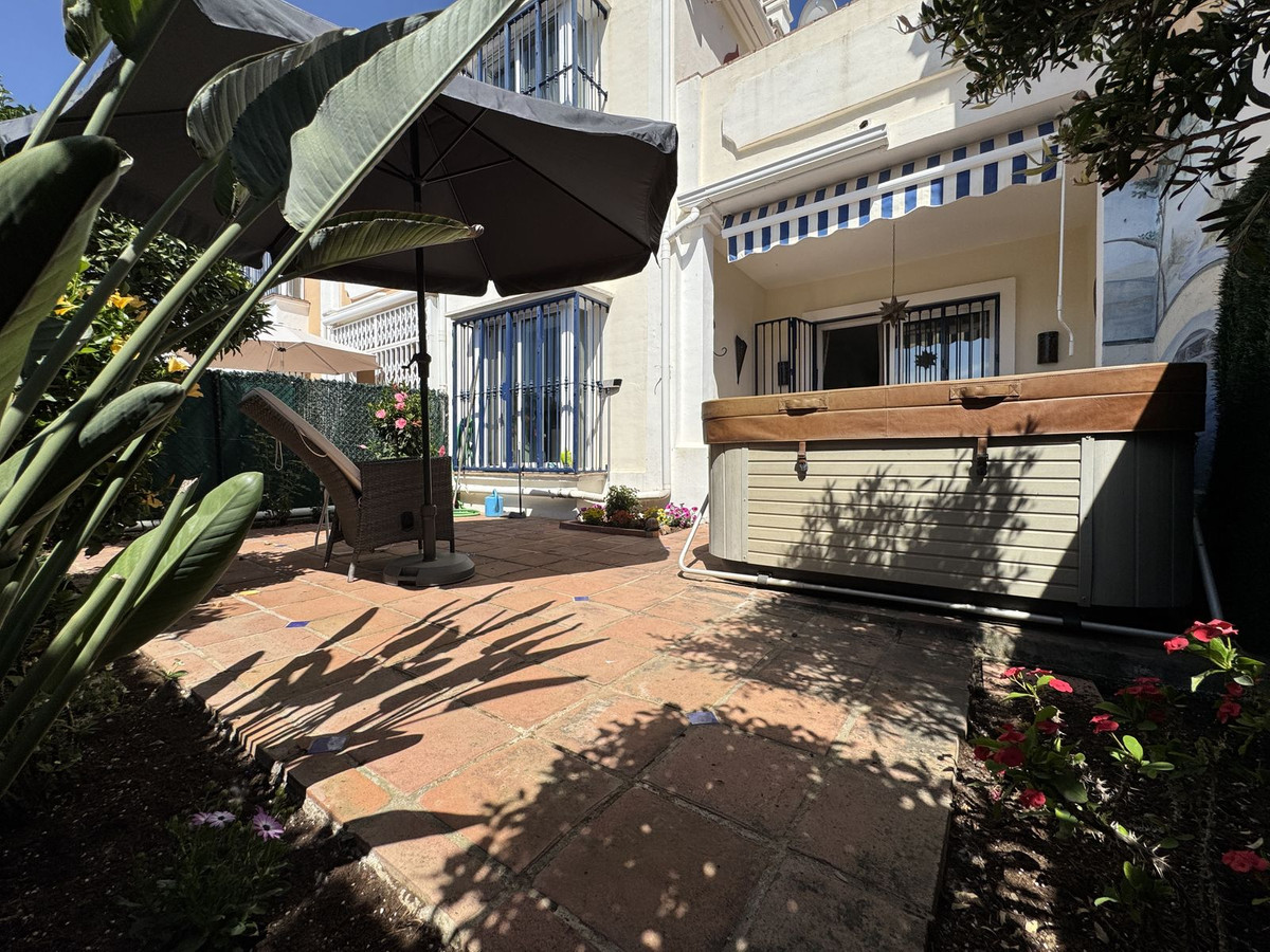 3 Bed Townhouse for sale in Nueva Andalucía Costa Del Sol, Málaga, Spain