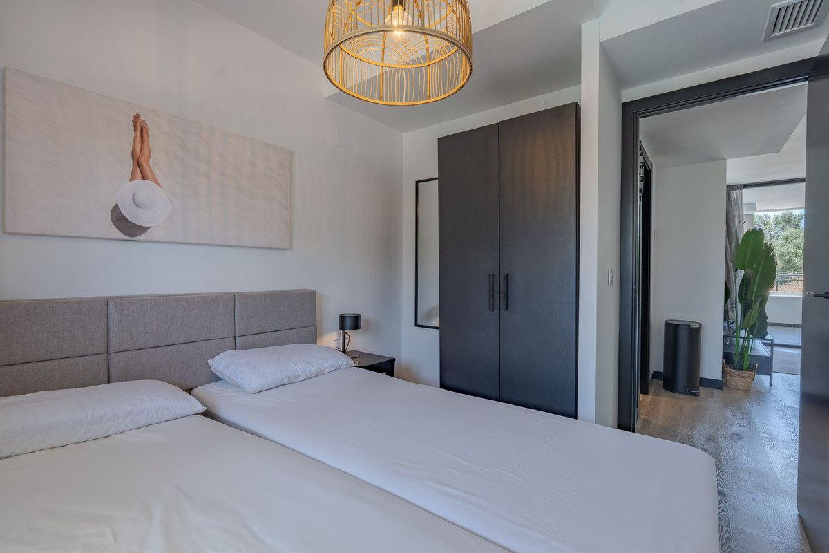 Se vende Apartamento Planta Media de 2 dormitorios en Costa Del Sol, Málaga, España