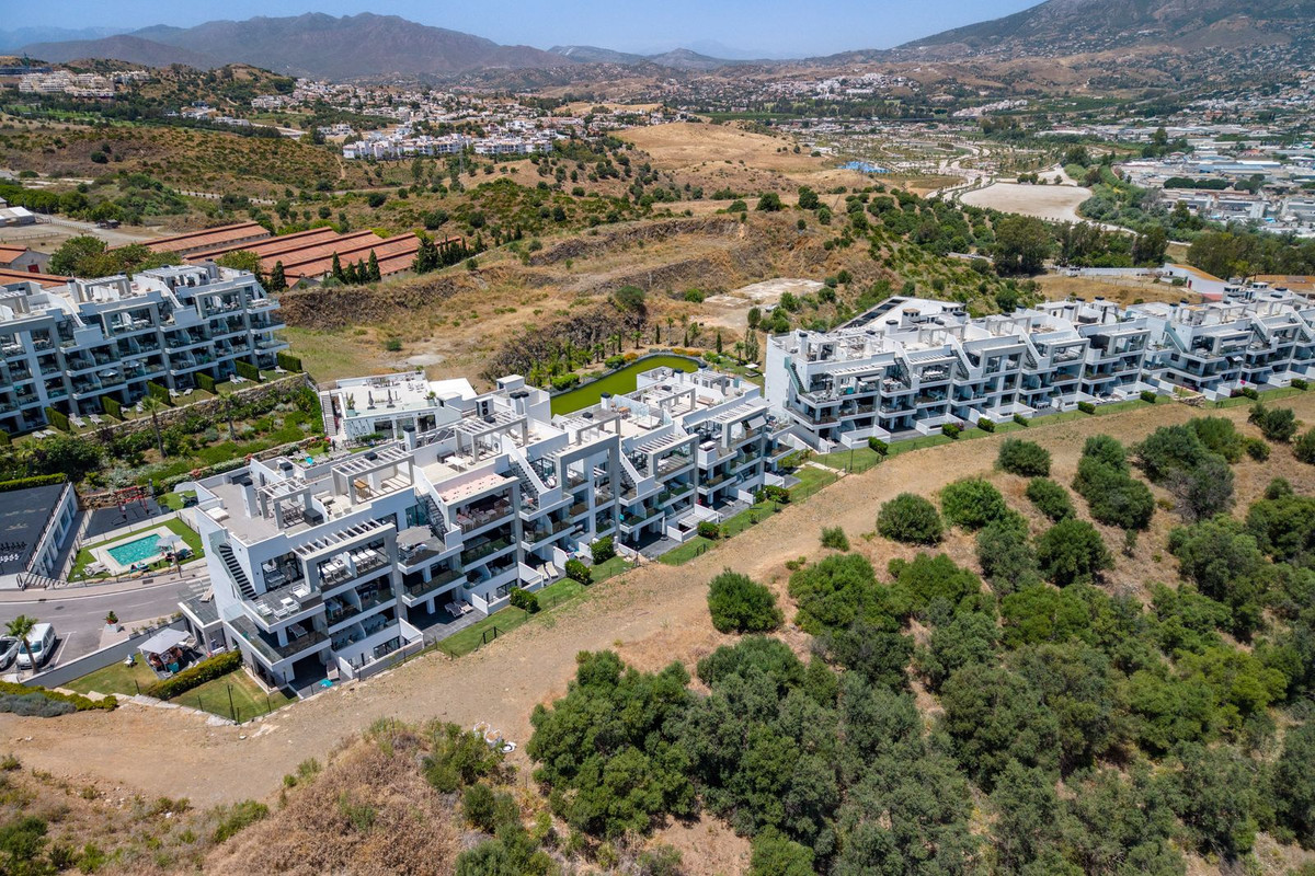 Se vende Apartamento Planta Media de 2 dormitorios en Costa Del Sol, Málaga, España