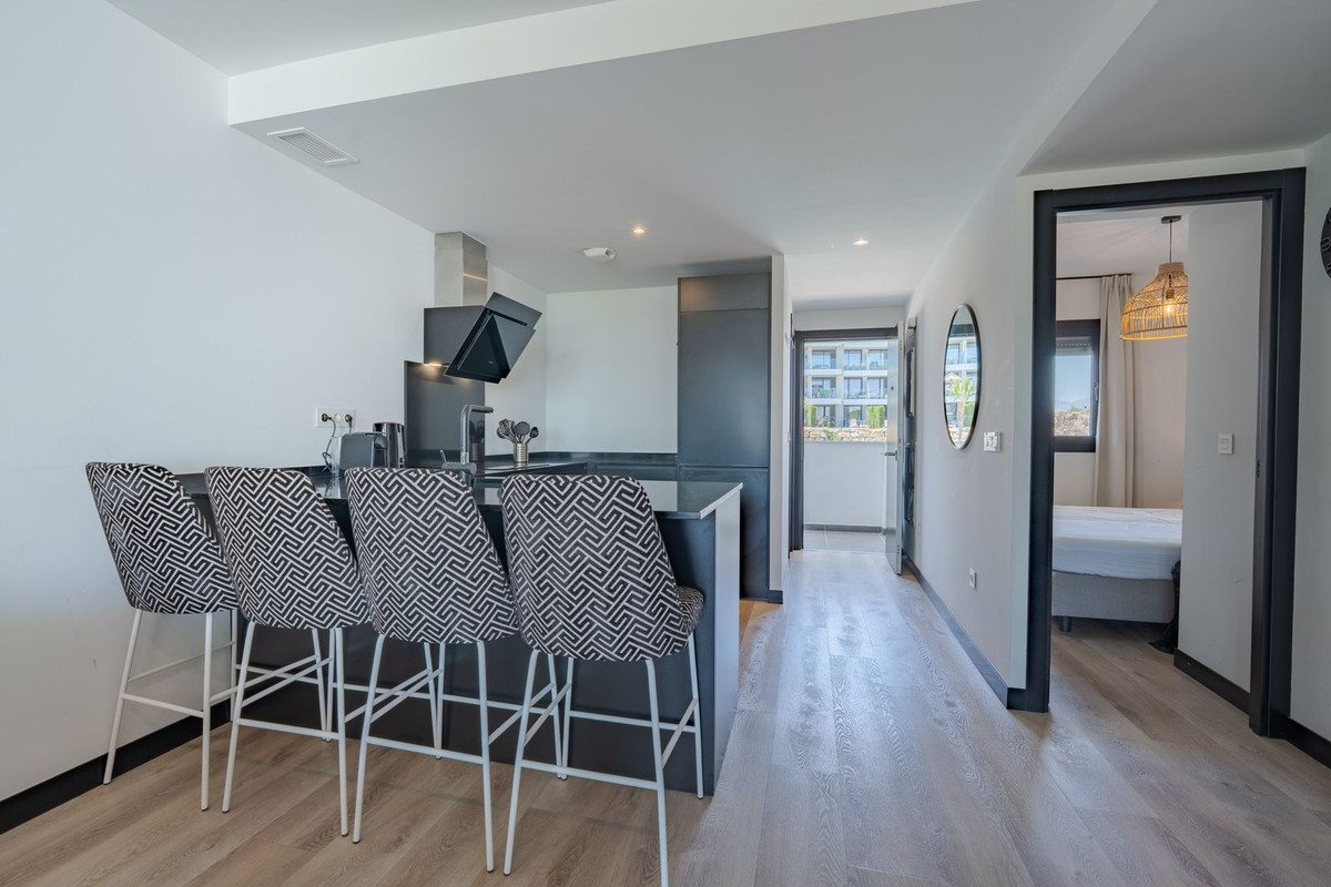 Se vende Apartamento Planta Media de 2 dormitorios en Costa Del Sol, Málaga, España