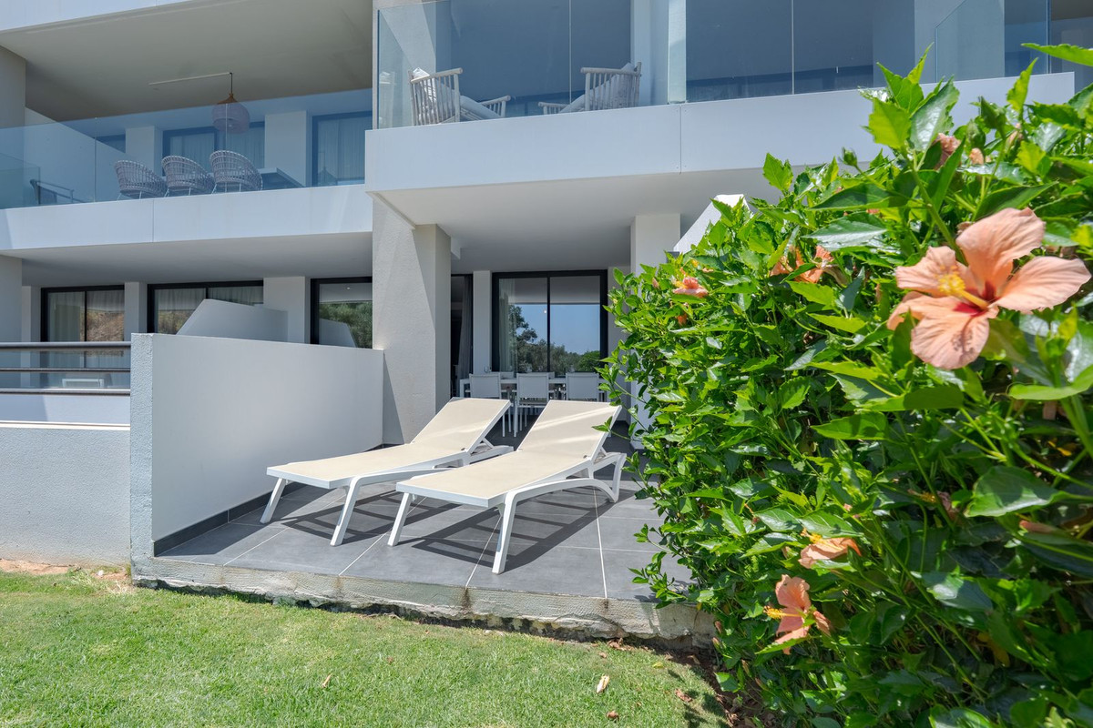 Se vende Apartamento Planta Media de 2 dormitorios en Costa Del Sol, Málaga, España