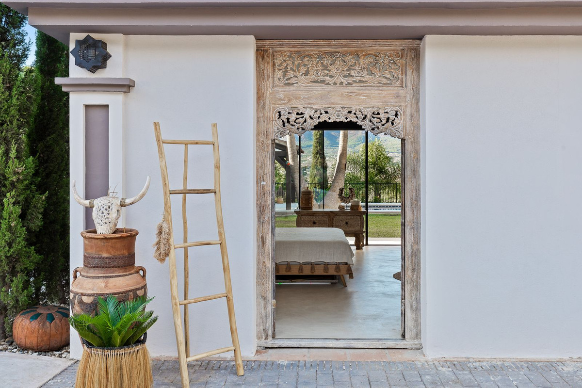 5 Bed Townhouse for sale in Alhaurín De La Torre Costa Del Sol, Málaga, Spain