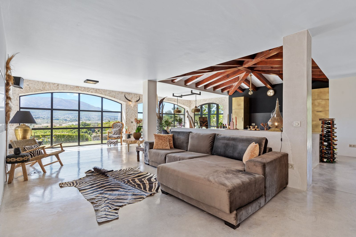 5 Bed Townhouse for sale in Alhaurín De La Torre Costa Del Sol, Málaga, Spain