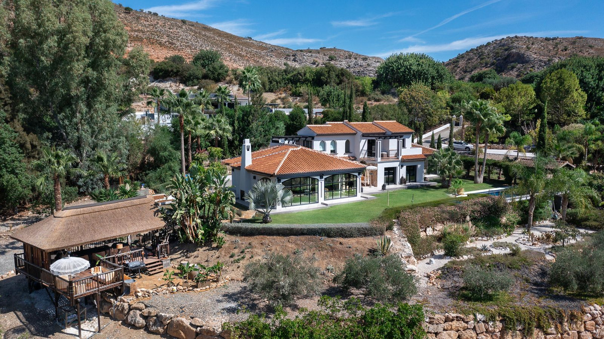 5 Bed Townhouse for sale in Alhaurín De La Torre Costa Del Sol, Málaga, Spain