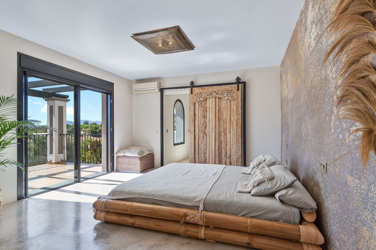 5 Bed Townhouse for sale in Alhaurín De La Torre Costa Del Sol, Málaga, Spain