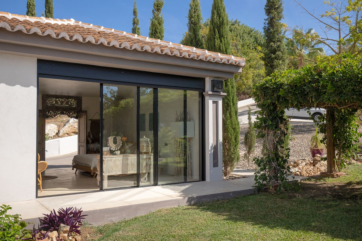 5 Bed Townhouse for sale in Alhaurín De La Torre Costa Del Sol, Málaga, Spain