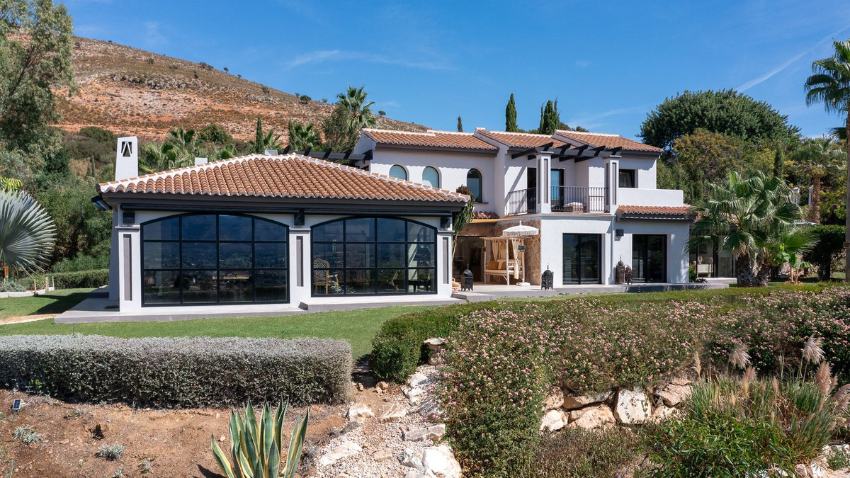 5 Bed Townhouse for sale in Alhaurín De La Torre Costa Del Sol, Málaga, Spain