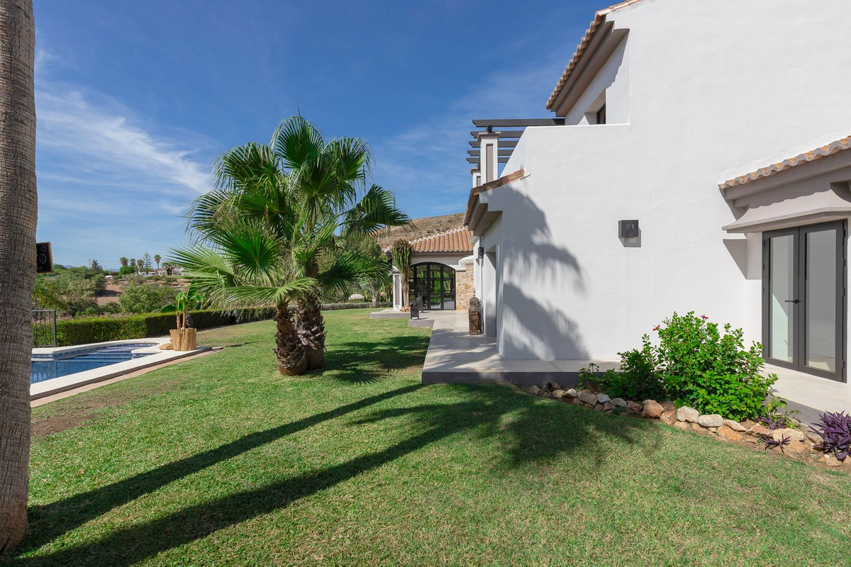 5 Bed Townhouse for sale in Alhaurín De La Torre Costa Del Sol, Málaga, Spain