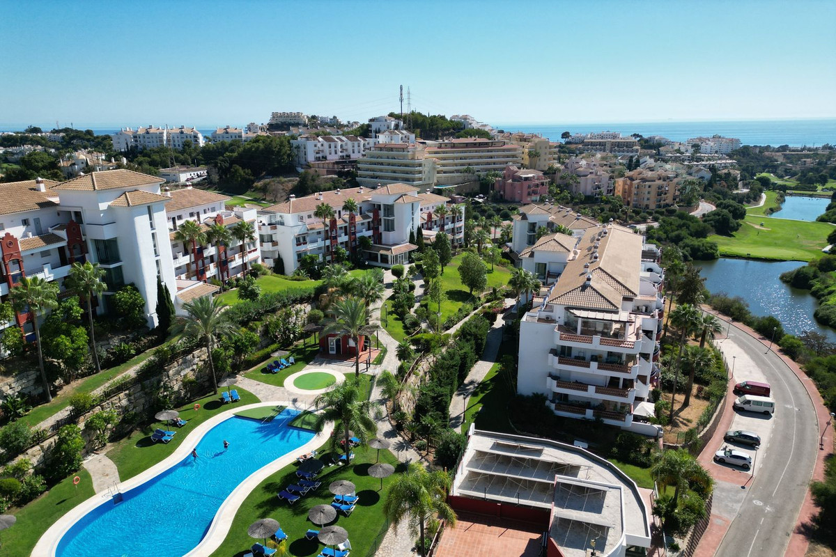 2 Bed Apartment for sale in Riviera Del Sol Costa Del Sol, Málaga, Spain
