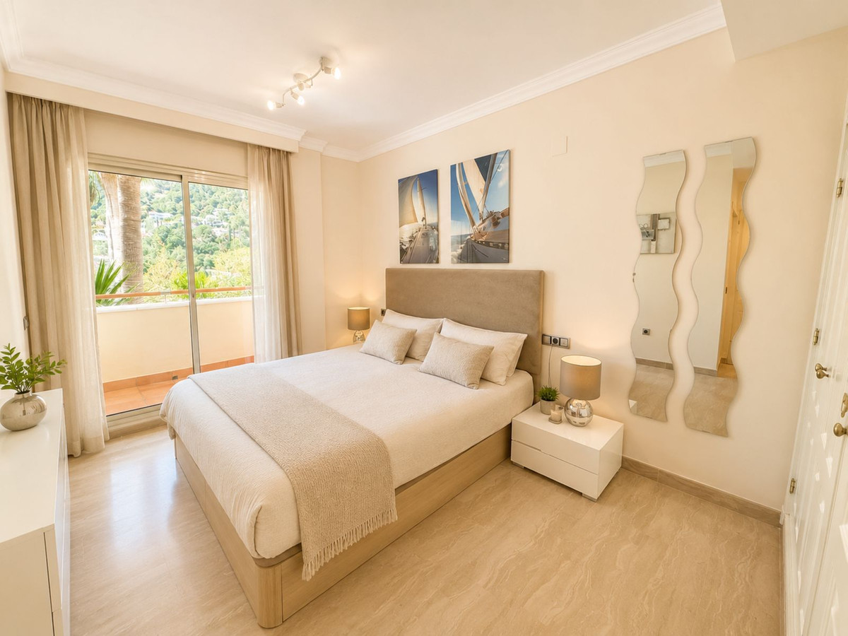 Se vende Apartamento Planta Media de 3 dormitorios en Costa Del Sol, Málaga, España