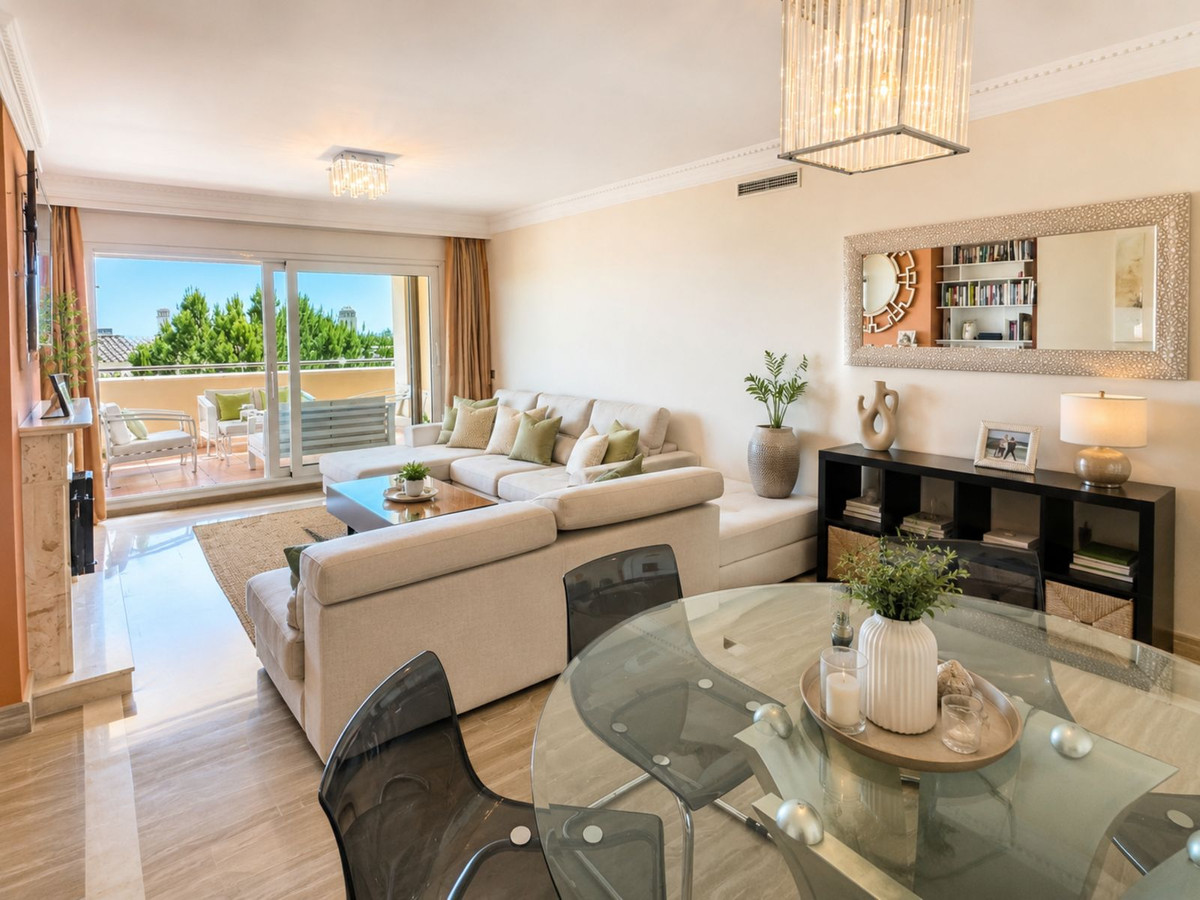 Se vende Apartamento Planta Media de 3 dormitorios en Costa Del Sol, Málaga, España
