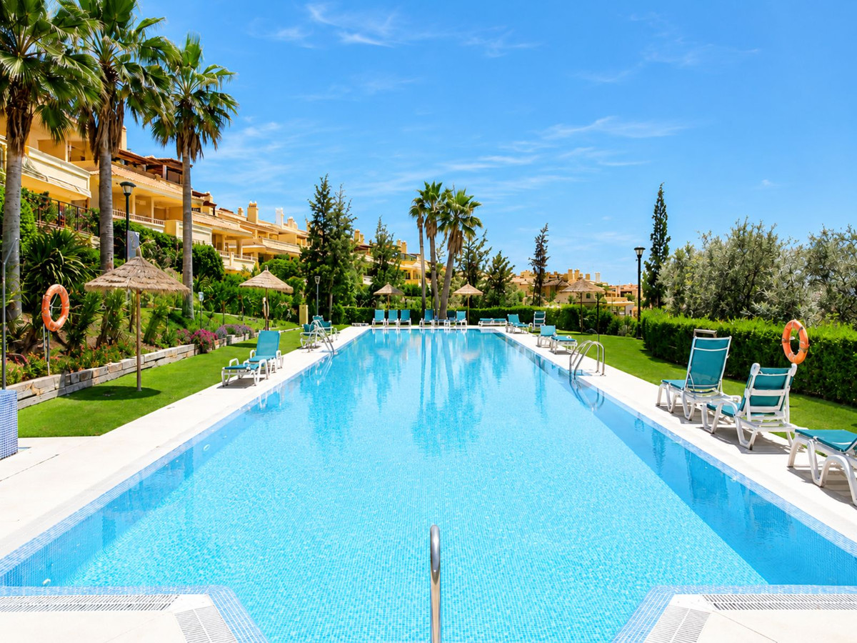Se vende Apartamento Planta Media de 3 dormitorios en Costa Del Sol, Málaga, España