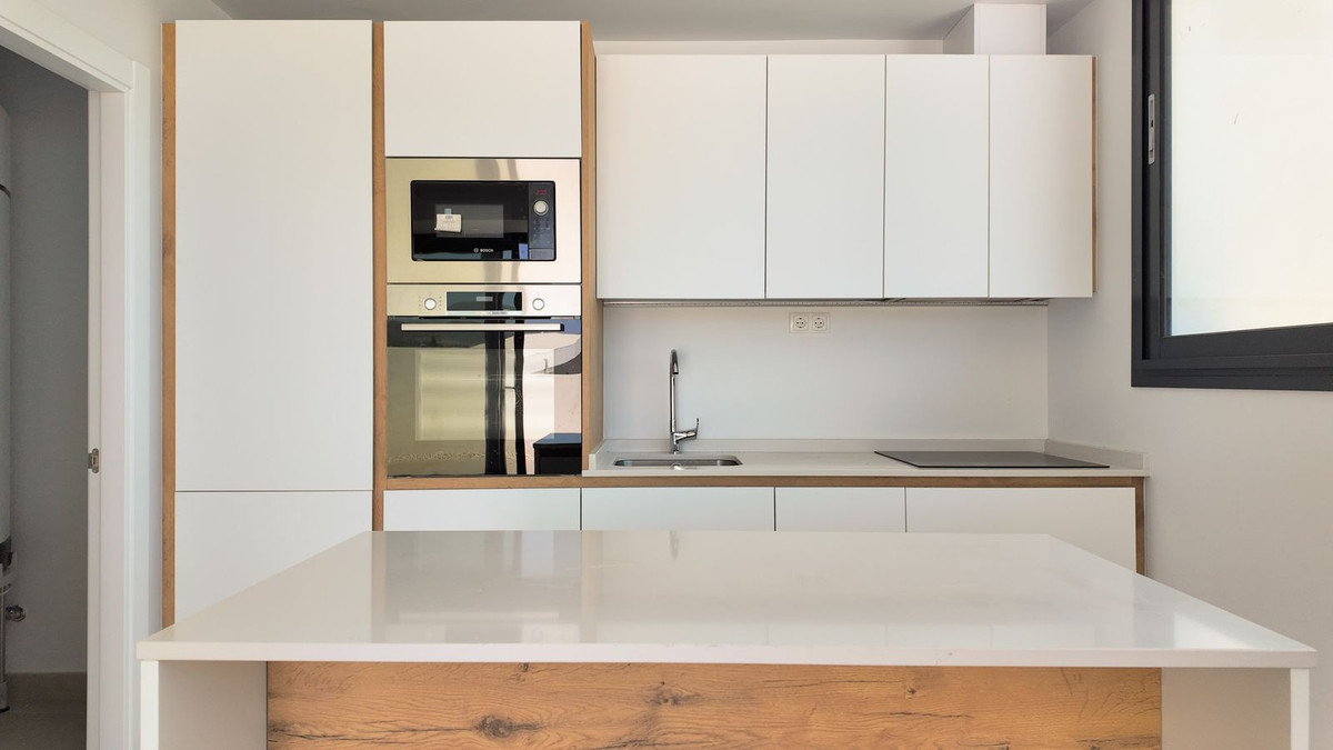 2 Bed Apartment for sale in Estepona Costa Del Sol, Málaga, Spain