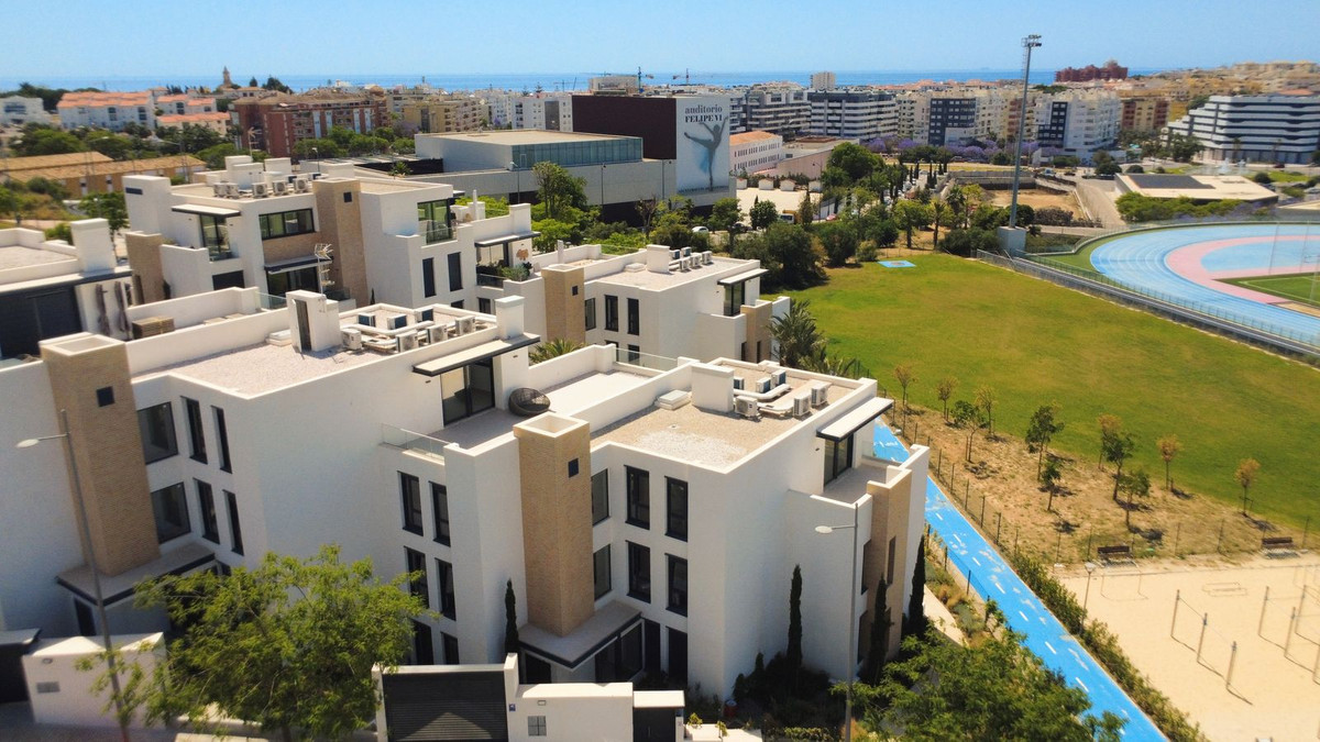 2 Bed Apartment for sale in Estepona Costa Del Sol, Málaga, Spain
