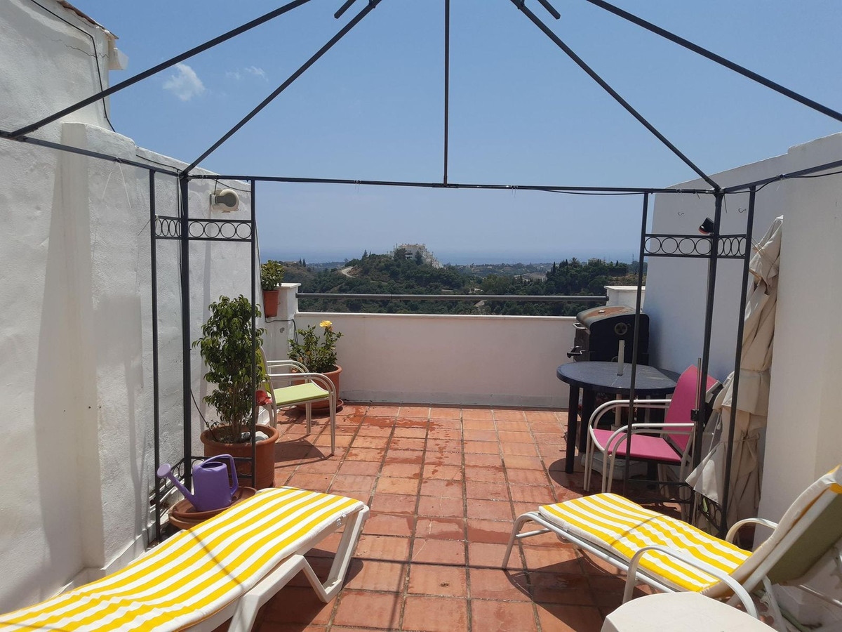 1 Bed Apartment for sale in Estepona Costa Del Sol, Málaga, Spain