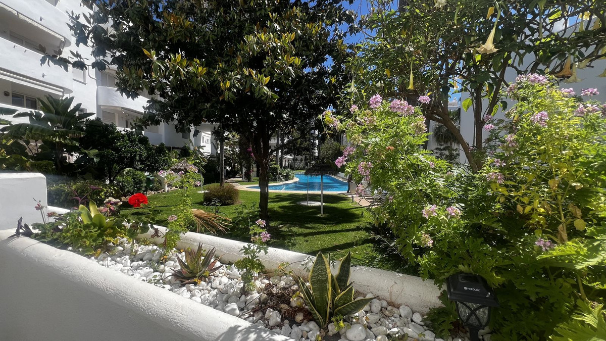 Se vende Apartamento Planta Baja de 2 dormitorios en Costa Del Sol, Málaga, España