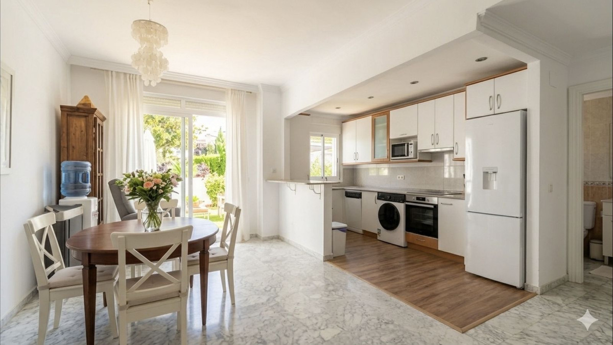 Se vende Apartamento Planta Baja de 2 dormitorios en Costa Del Sol, Málaga, España