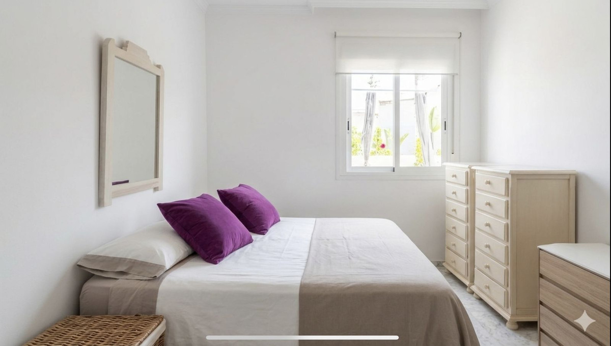 Se vende Apartamento Planta Baja de 2 dormitorios en Costa Del Sol, Málaga, España