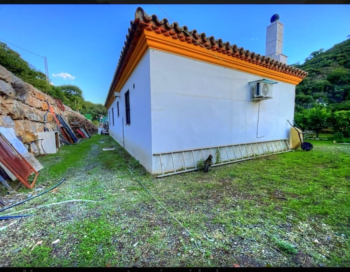 4 Bed Townhouse for sale in Estepona Costa Del Sol, Málaga, Spain