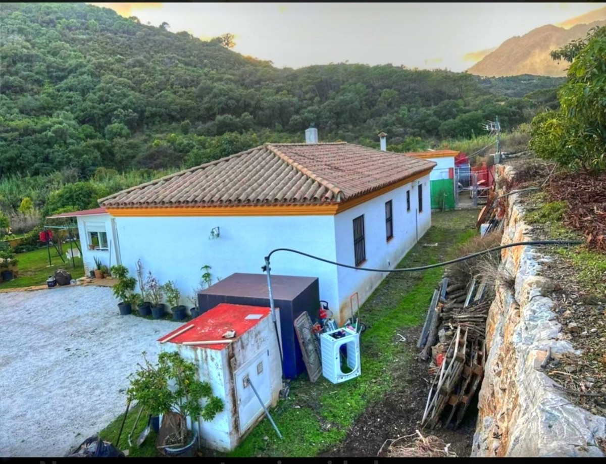 4 Bed Townhouse for sale in Estepona Costa Del Sol, Málaga, Spain