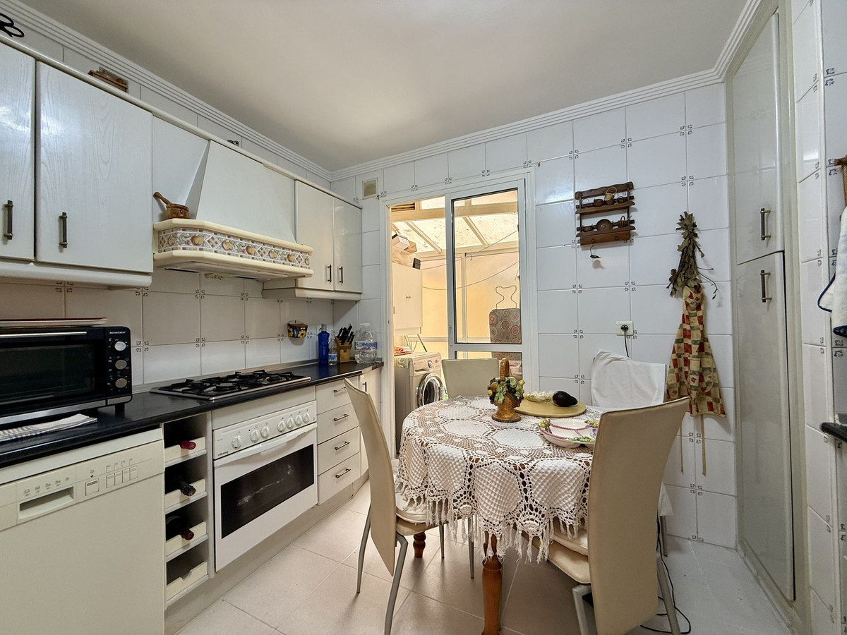 Se vende Apartamento Planta Baja de 3 dormitorios en Costa Del Sol, Málaga, España