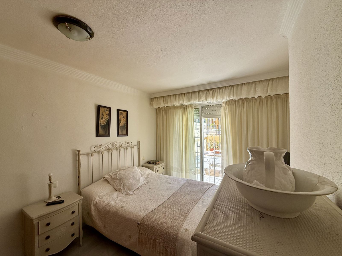 Se vende Apartamento Planta Baja de 3 dormitorios en Costa Del Sol, Málaga, España