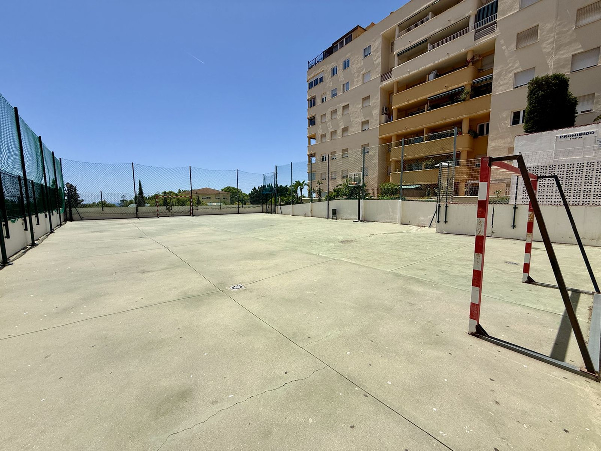 Se vende Apartamento Planta Baja de 3 dormitorios en Costa Del Sol, Málaga, España