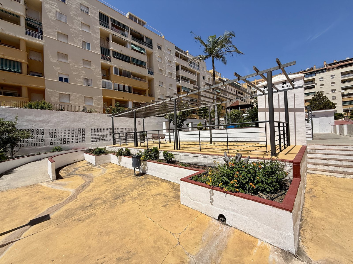 Se vende Apartamento Planta Baja de 3 dormitorios en Costa Del Sol, Málaga, España