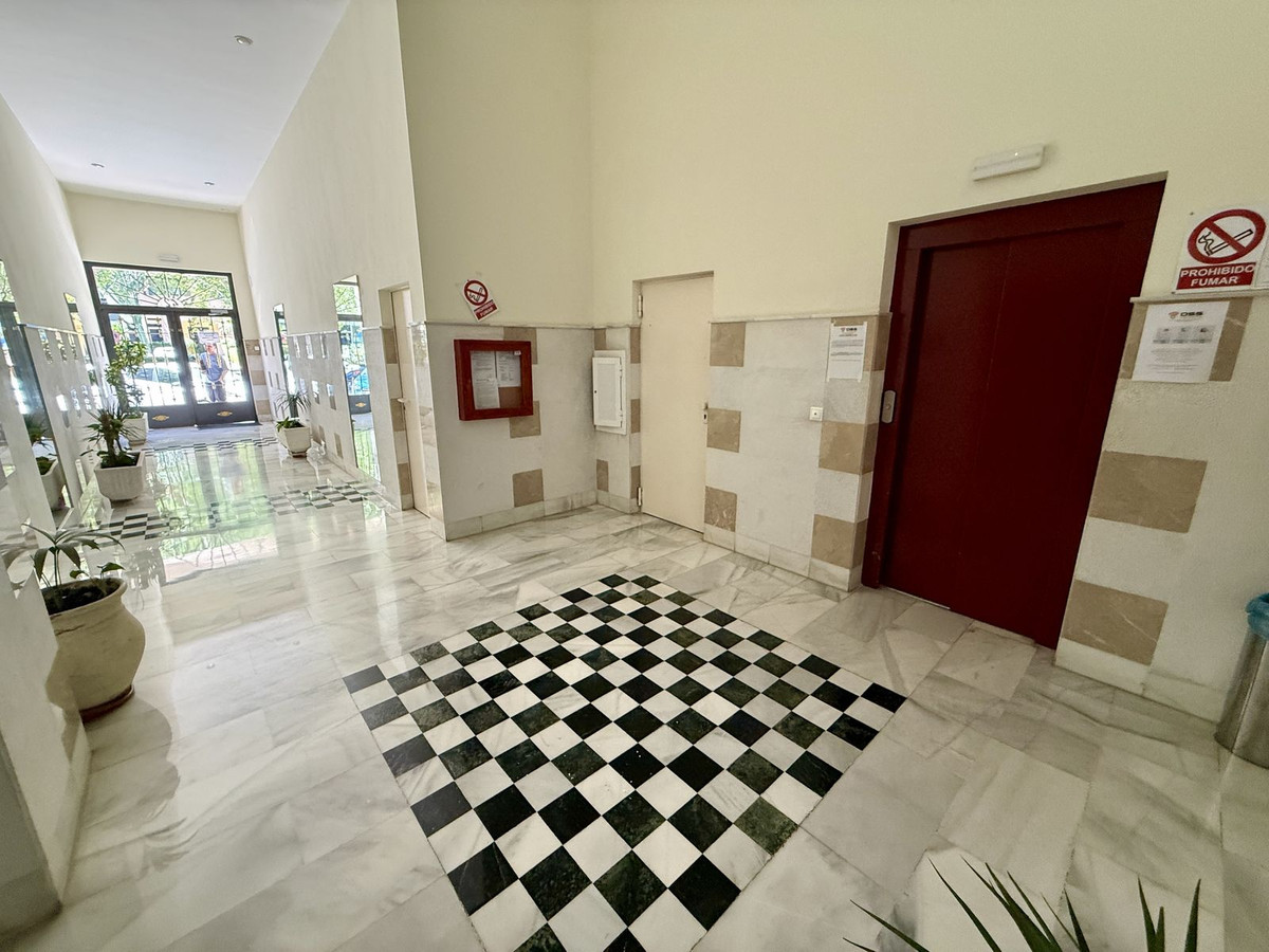 Se vende Apartamento Planta Baja de 3 dormitorios en Costa Del Sol, Málaga, España