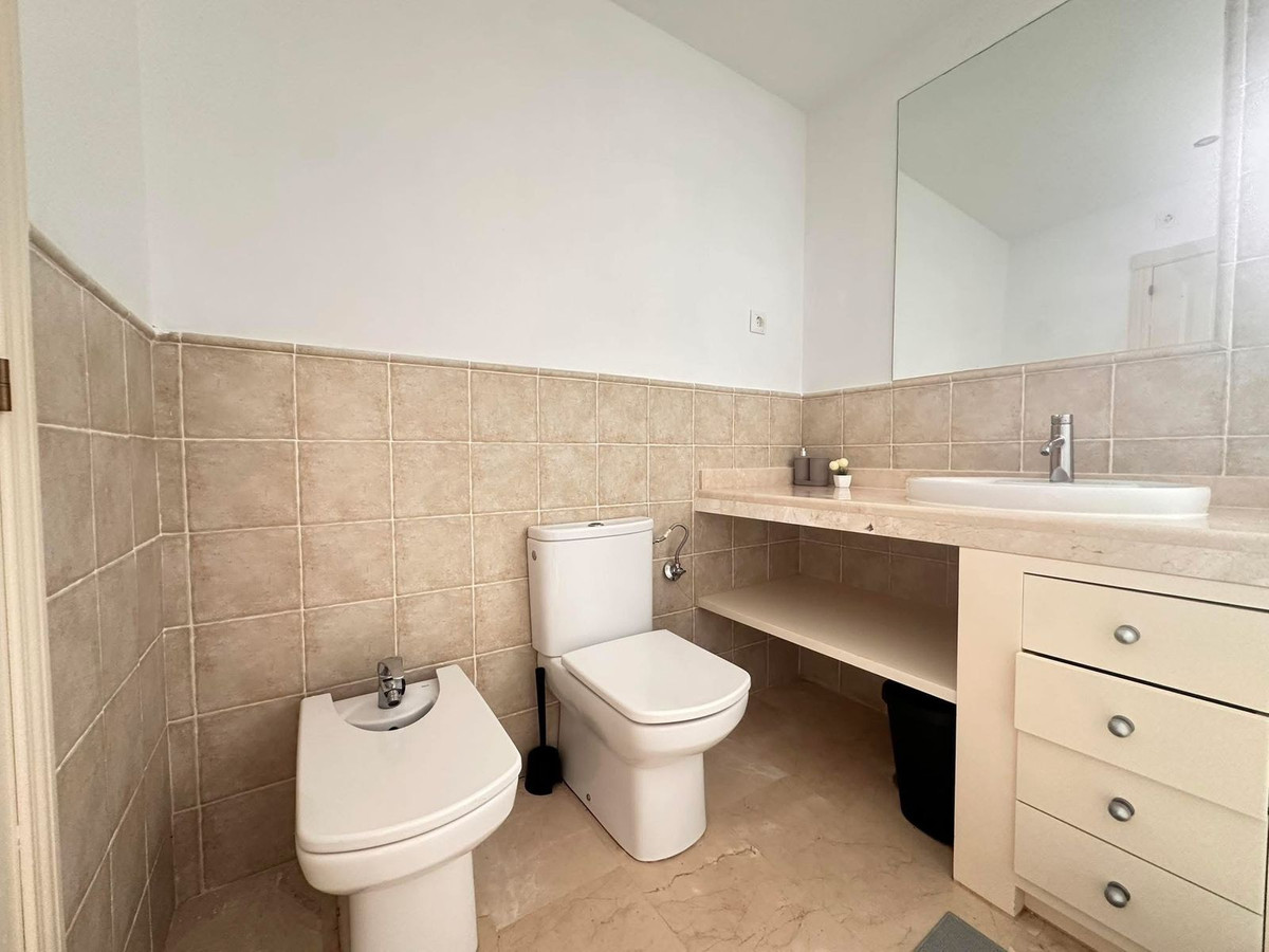 Se vende Apartamento Planta Baja de 2 dormitorios en Costa Del Sol, Málaga, España
